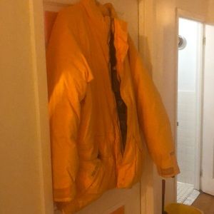 Vintage yellow marmot 700 fill